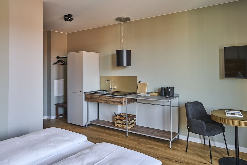 FREIgeist Homes - Serviced Apartments Studio Large Balcony 5