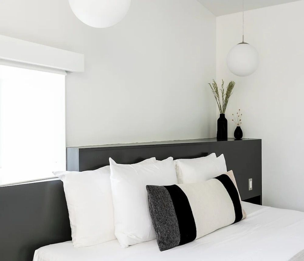 Premium Suite (Suite B)