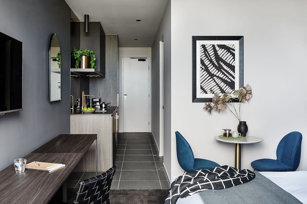 Punthill Caroline Springs Superior Studio - Lakeview 5