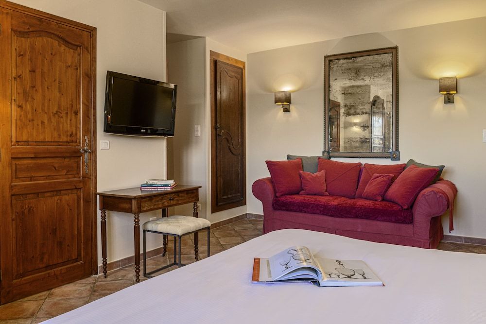 Junior Suite, 1 King Bed, Non Smoking, Valley View (Twin bed on request;with Sofabed)