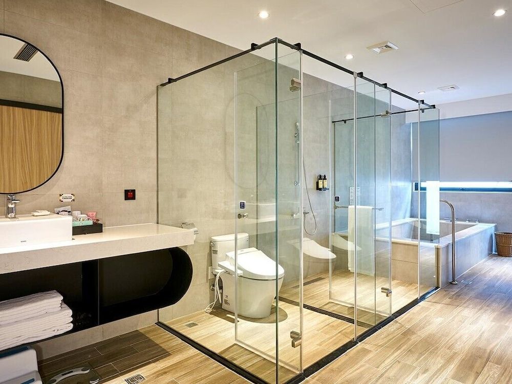 The Brick Hotel Themed Family Room(cherry blossoms) 2