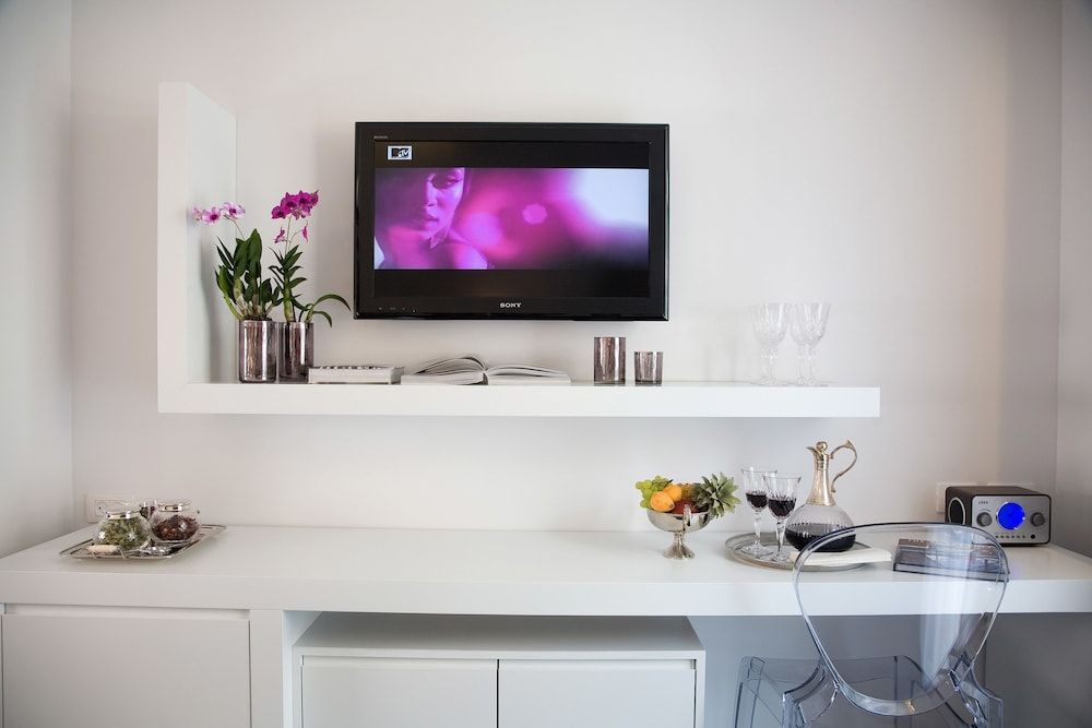 Gordon By The Beach Classic Double Room 2