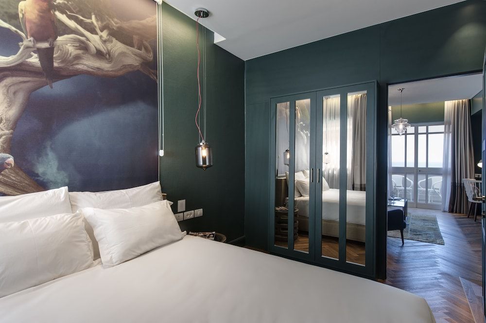 undefined Gordon By The Beach 7