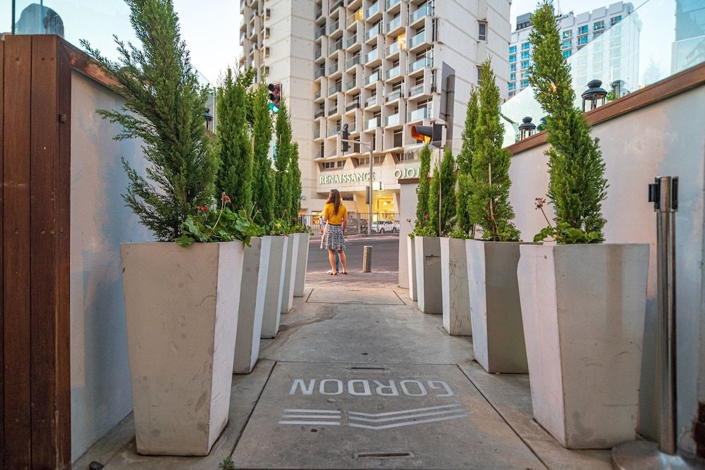 undefined Gordon By The Beach 2