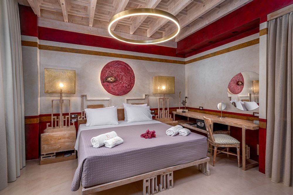 10GR Boutique Hotel and Wine Bar Superior Suite Ialyssos 4