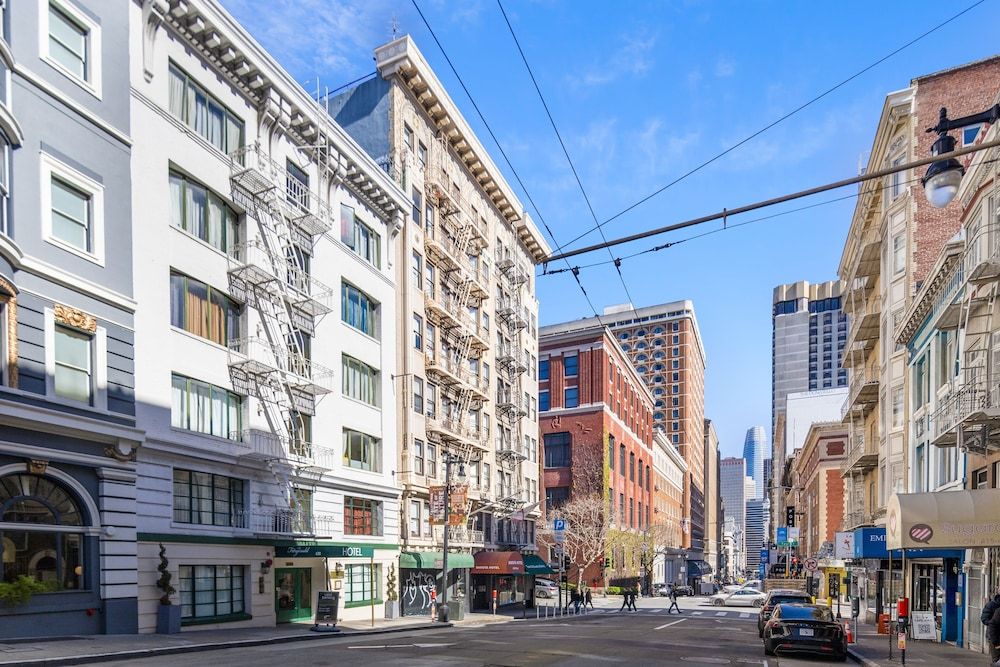 undefined Fitzgerald Hotel 2