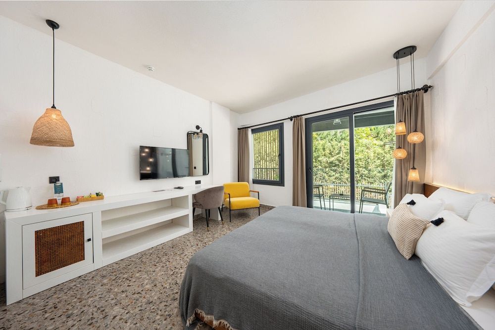 Oludeniz Blu Luxury Unique Hotel - Adults Only Deluxe Double Room, 1 King Bed