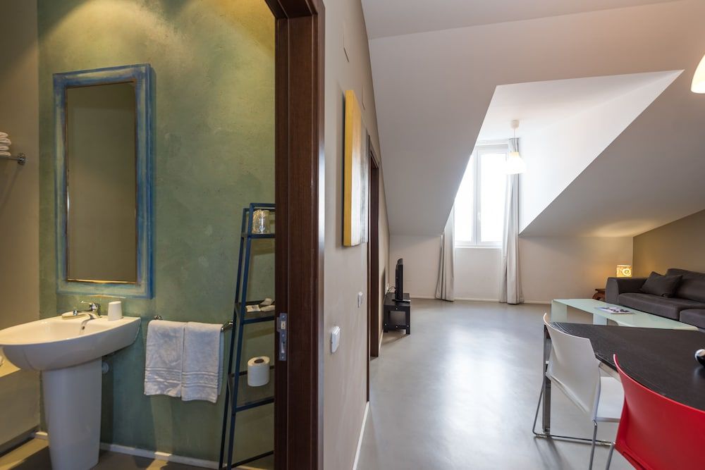 undefined Alfama - Lisbon Lounge Suites 9