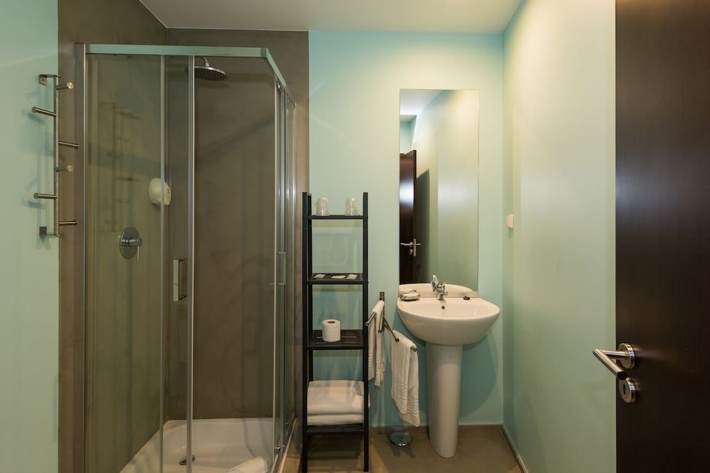 Alfama - Lisbon Lounge Suites Standard Double or Twin Room 20
