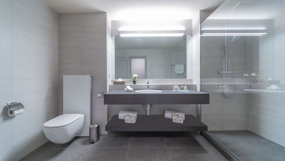 VIU Hotel Villars Superior Double Room 8