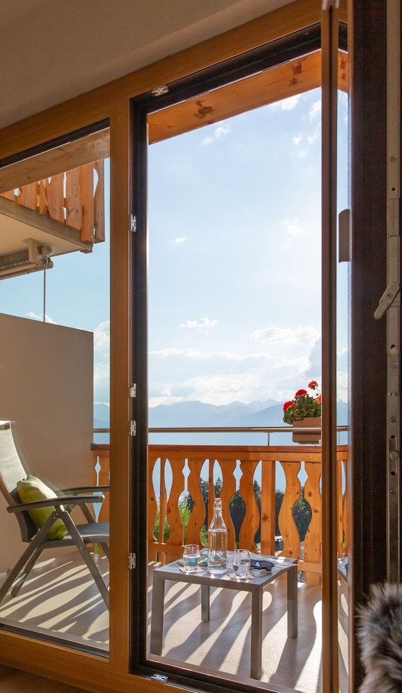 VIU Hotel Villars Superior Double Room 6