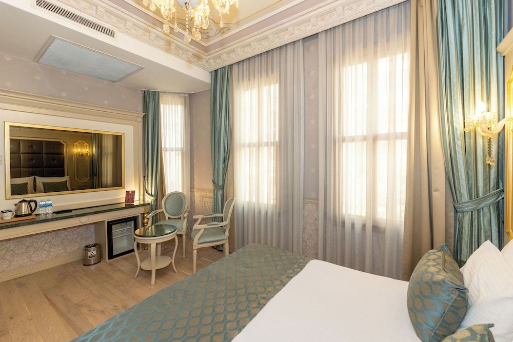 Meserret Palace Hotel Deluxe Double or Twin Room 10