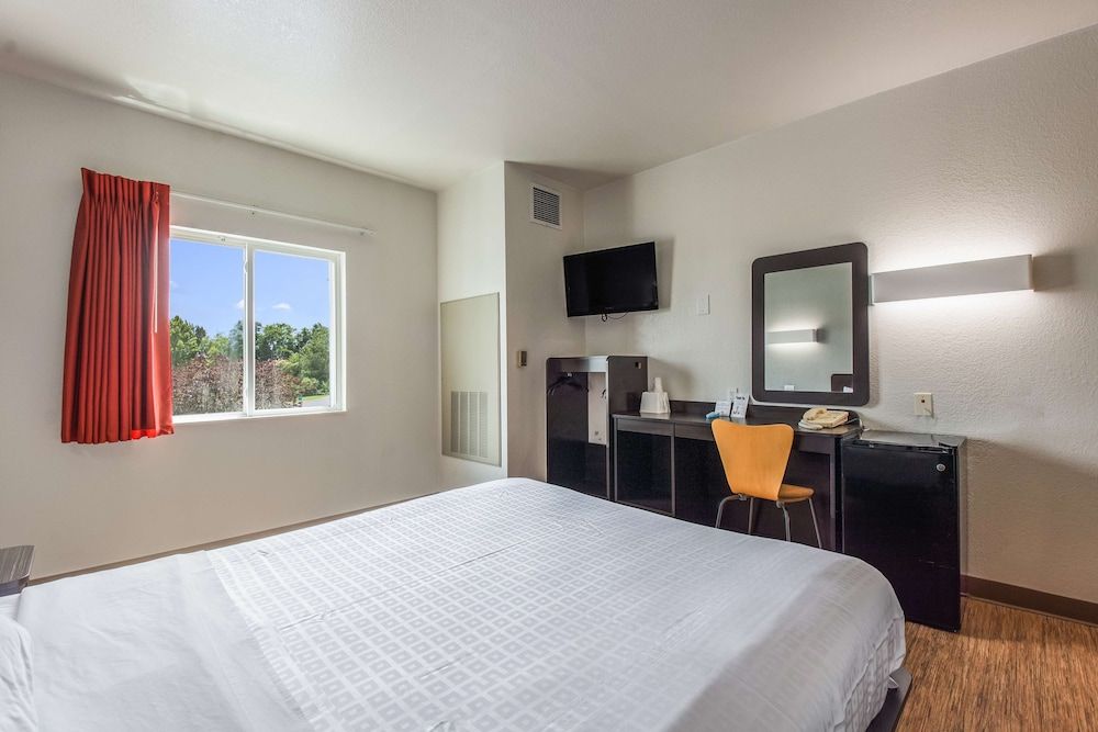 Room, 1 King Bed, Accessible, Non Smoking