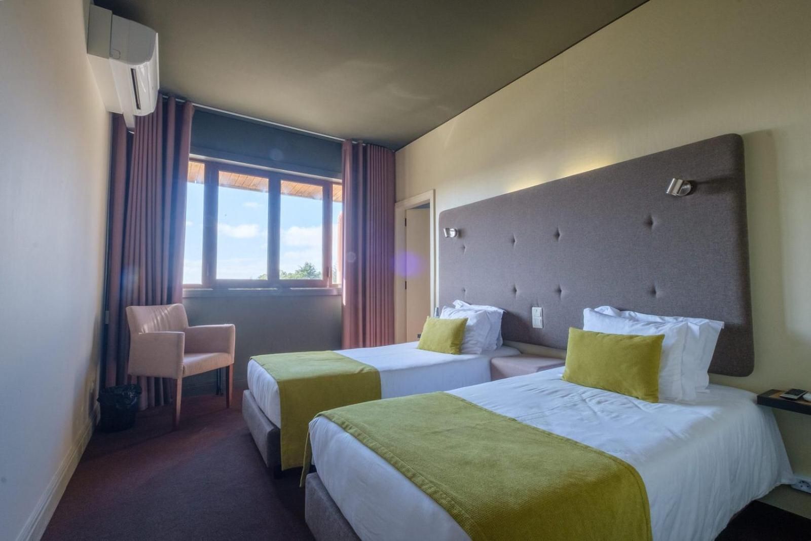 Deluxe Double or Twin Room with Sea View