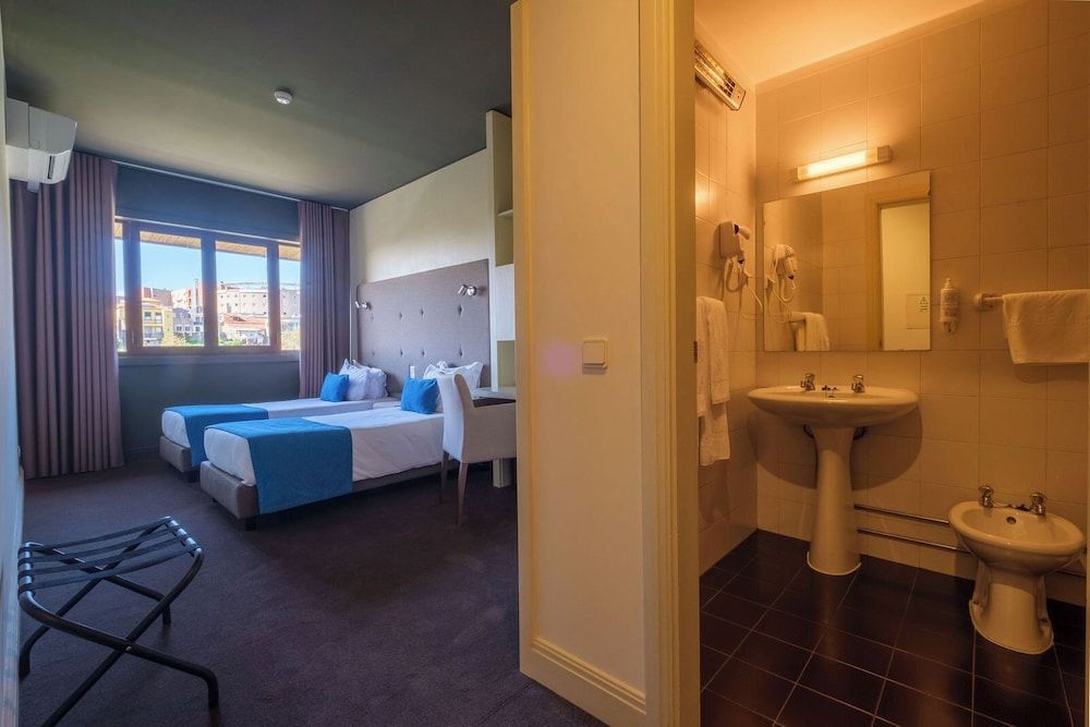 Vilar Oporto Hotel Premium Twin Room 2