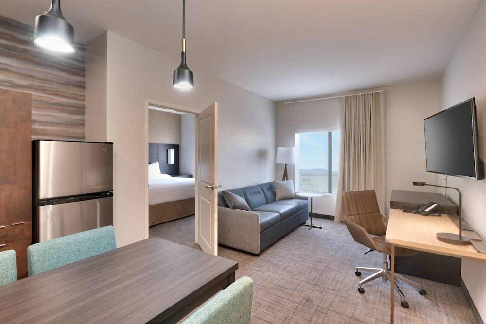 Suite, 2 Bedrooms (Hearing Accessible)