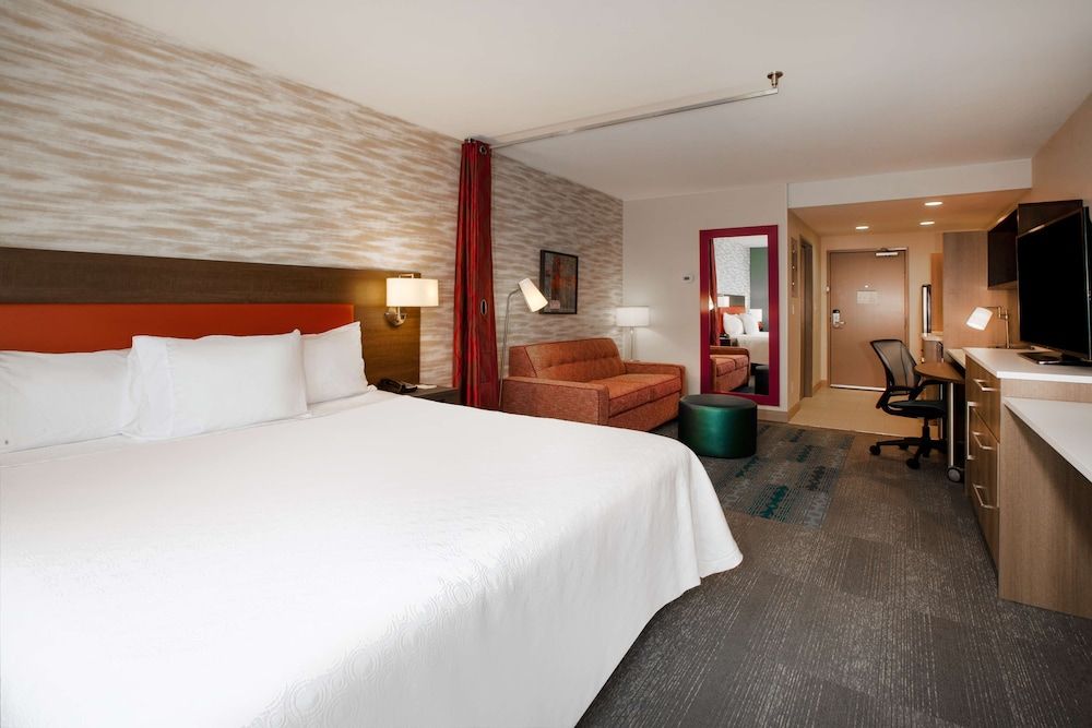 Studio Suite, 1 King Bed, Non Smoking