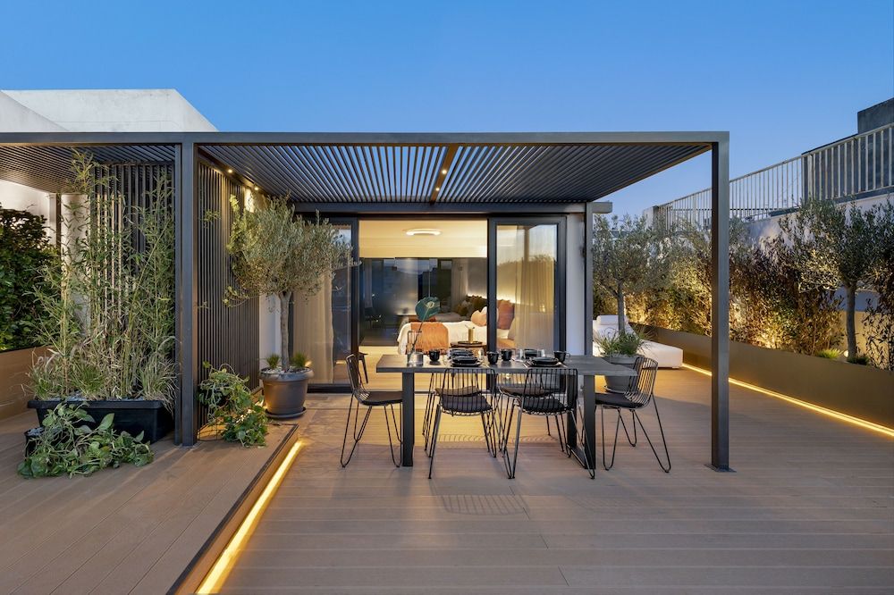 undefined The Newel Acropolis 6