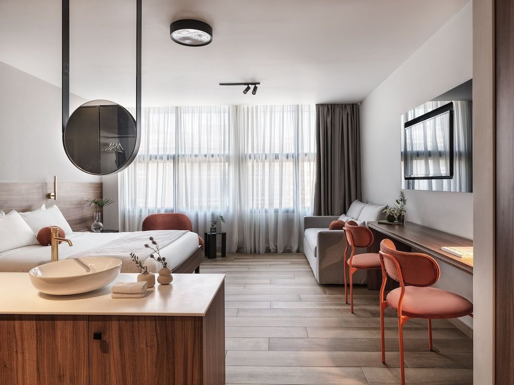 undefined The Newel Acropolis 2