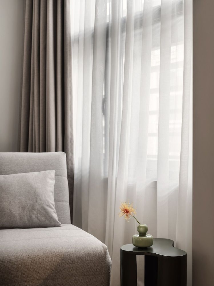 The Newel Acropolis Deluxe Studio Suite, City View 8