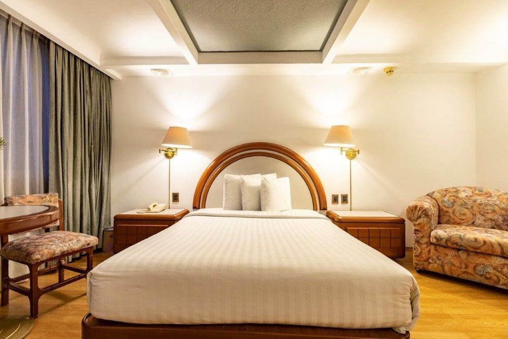 Hotel Beverly Executive Room 2