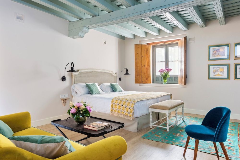 Palacio Bucarelli Deluxe Apartment 5