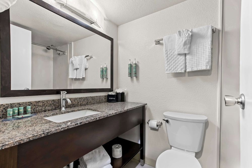 Best Western Downtown Casper Hotel Standard Room, 2 Queen Beds, Non Smoking 5