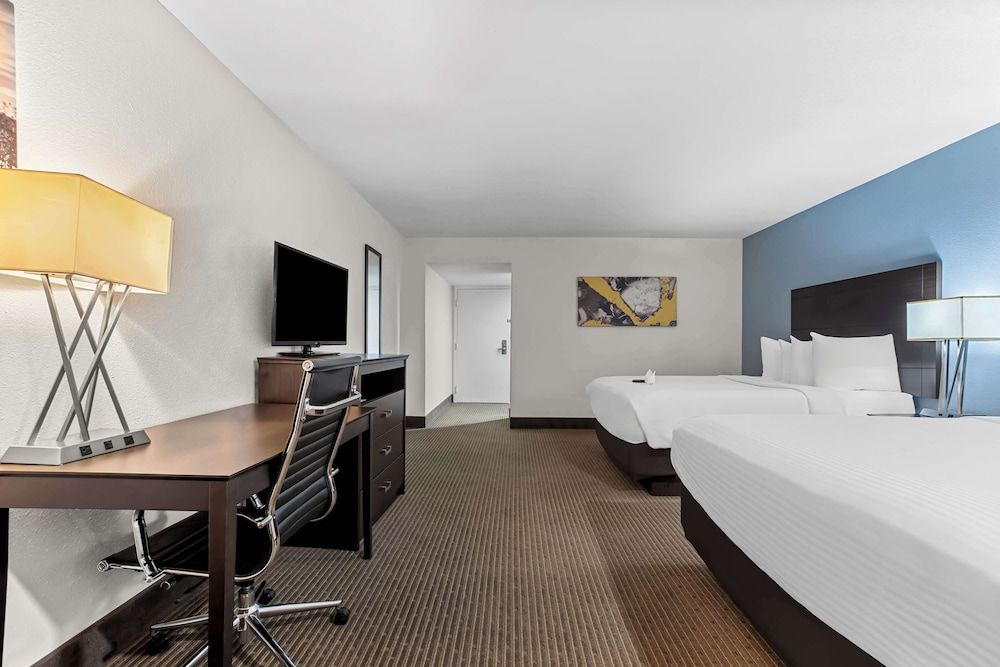 Best Western Downtown Casper Hotel Standard Room, 2 Queen Beds, Non Smoking 2