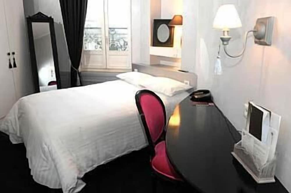 Hotel de France Privilege Single / Double 4