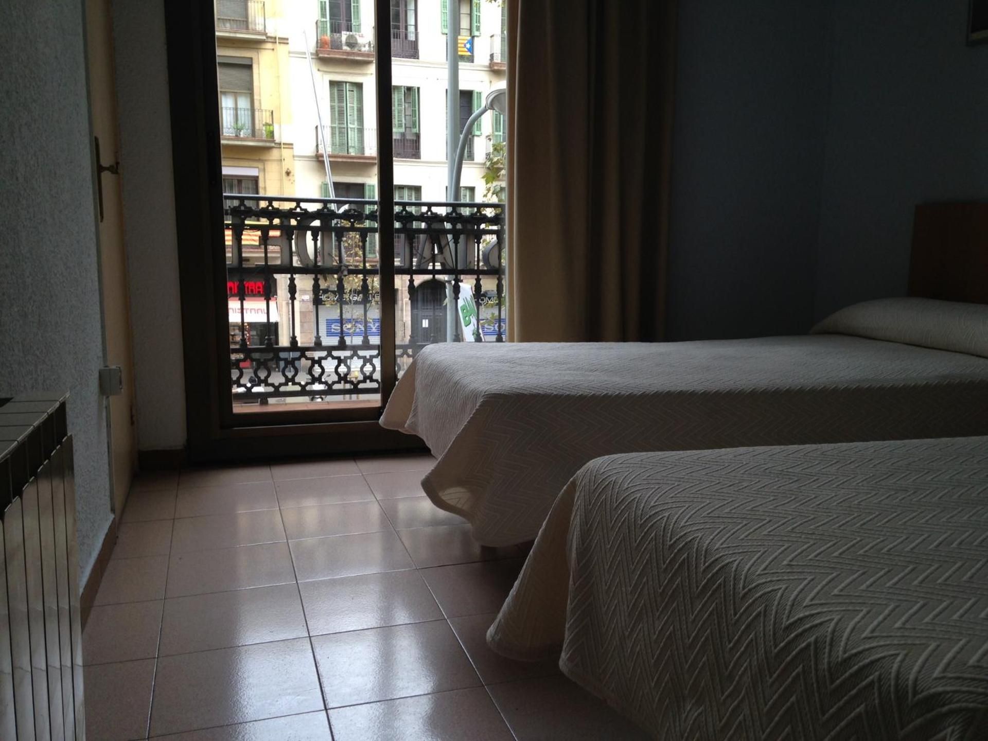 undefined Hostal Delfos 9