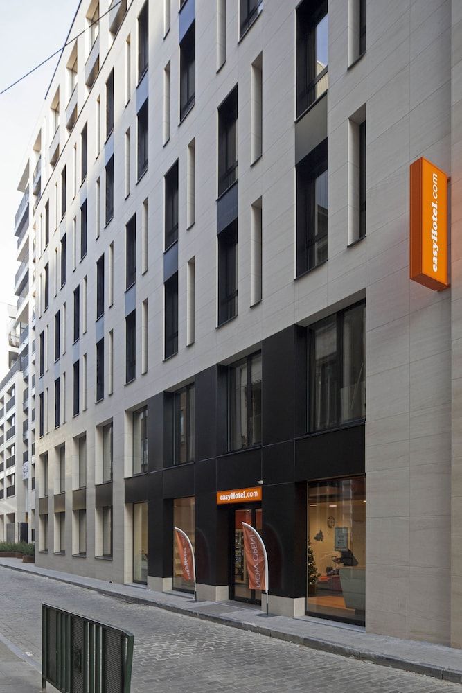 undefined easyHotel Brussels City Centre 2