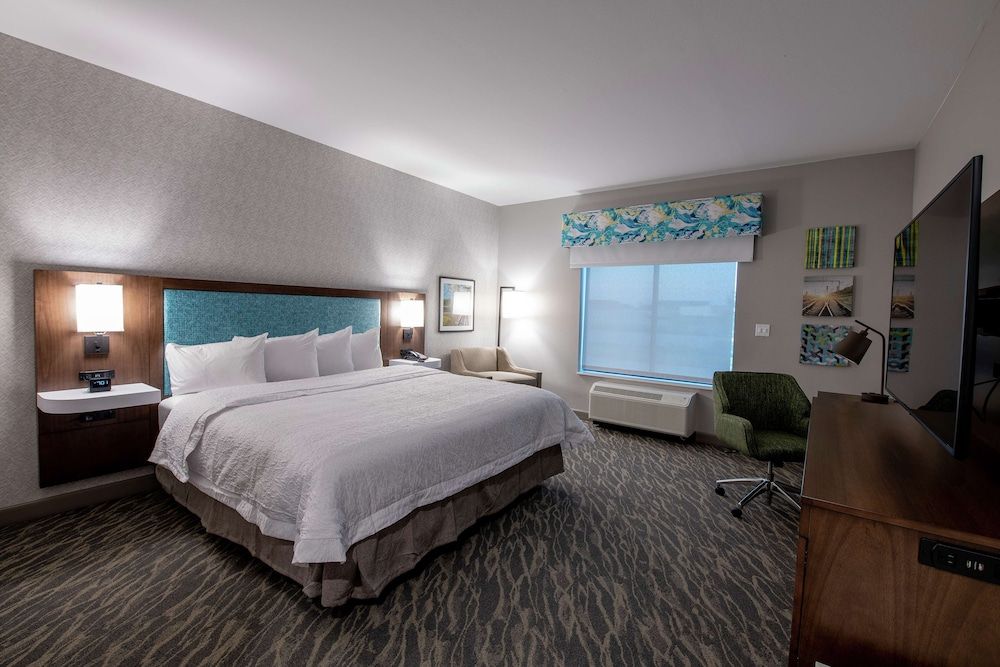 Room, 1 King Bed, Accessible (Mobility & Hearing)
