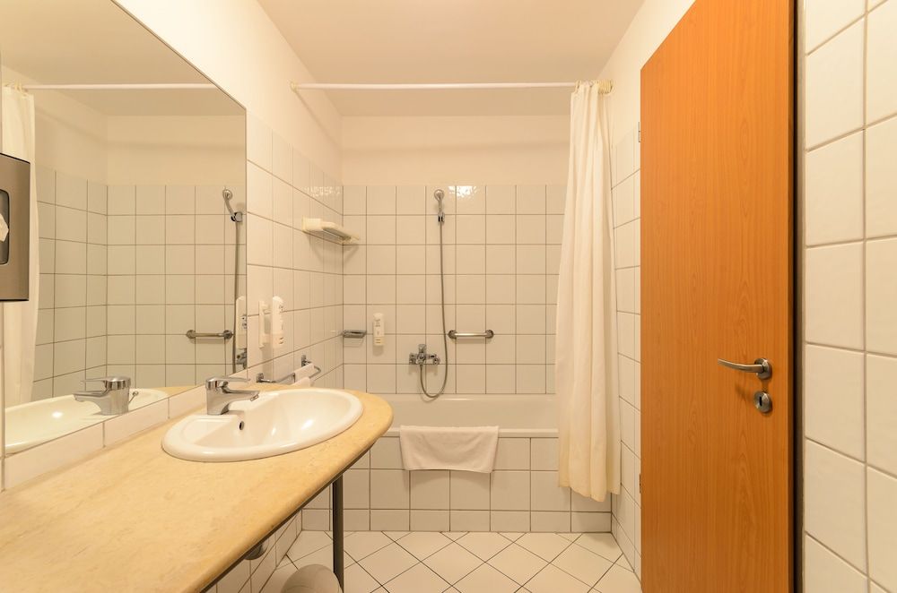 Hunguest Hotel Aqua Sol Standard Double Room 4