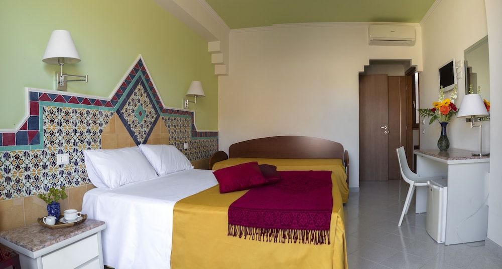 Double Room, Balcony, Partial Sea View