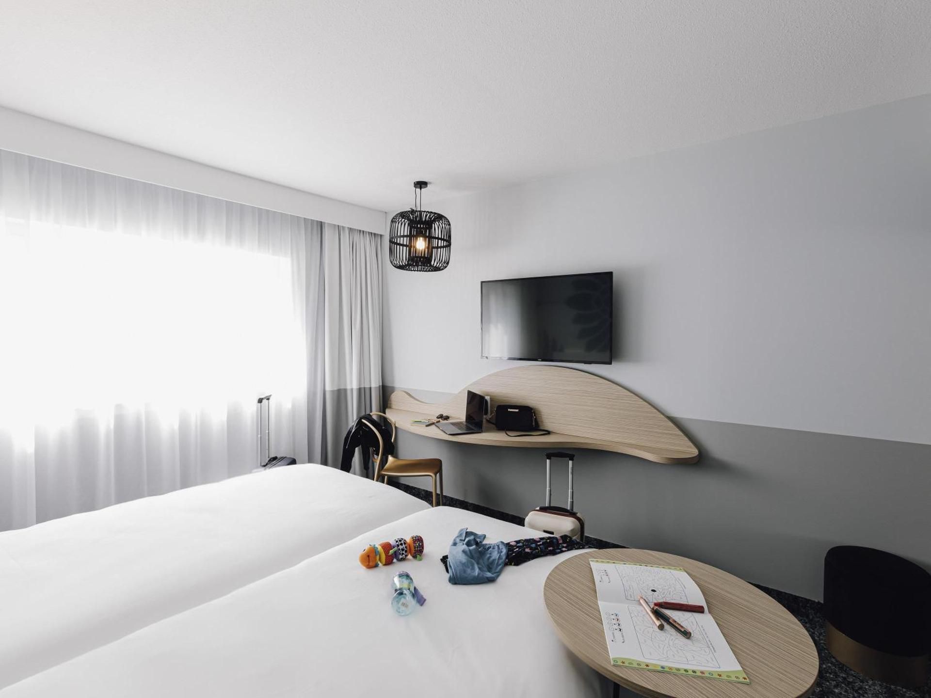 Standard Room with 2 Single Beds