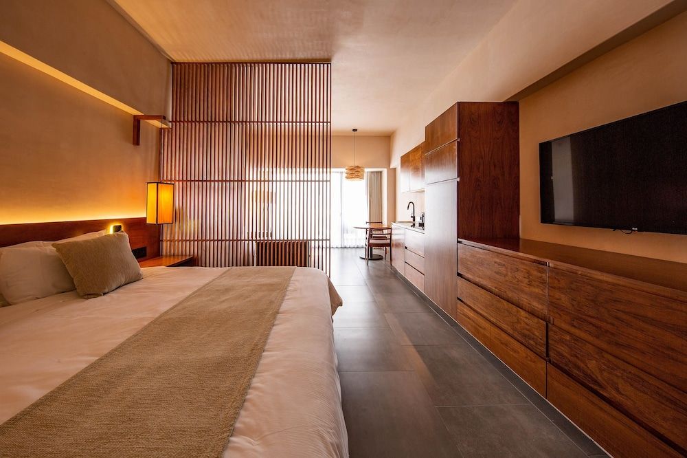 Hive Cancun by G Hotels Junior Studio Suite 2
