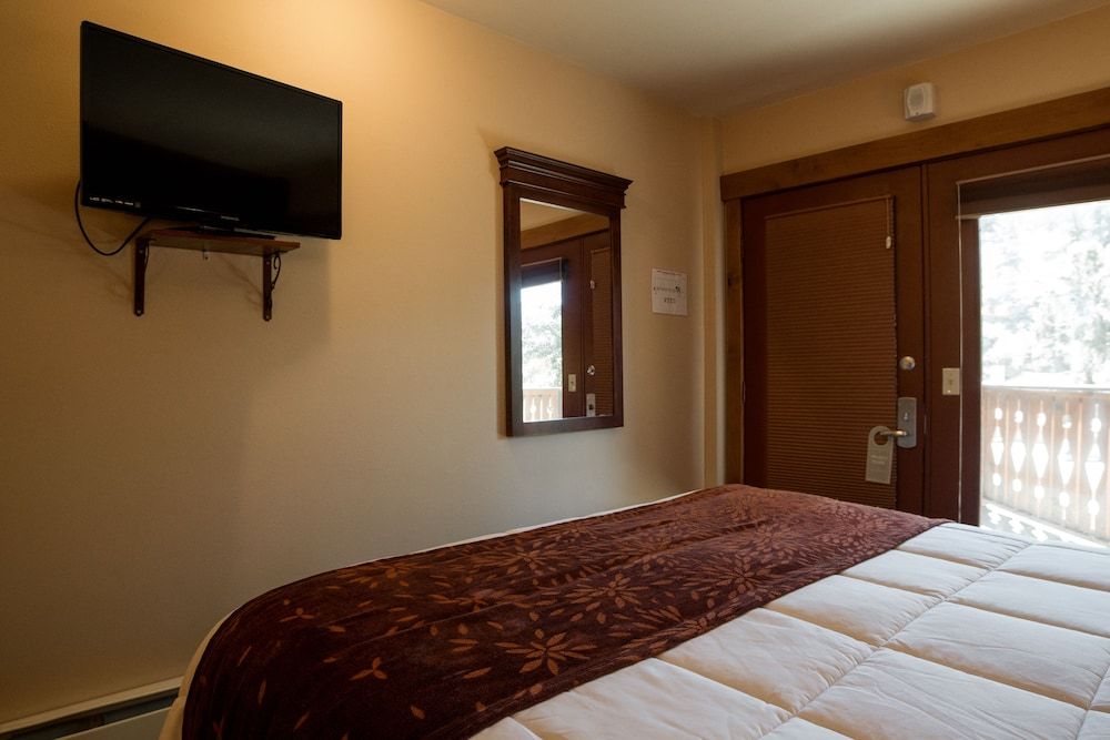 Silver Moon Inn Standard Room, 1 Queen Bed (Not Pet Friendly)