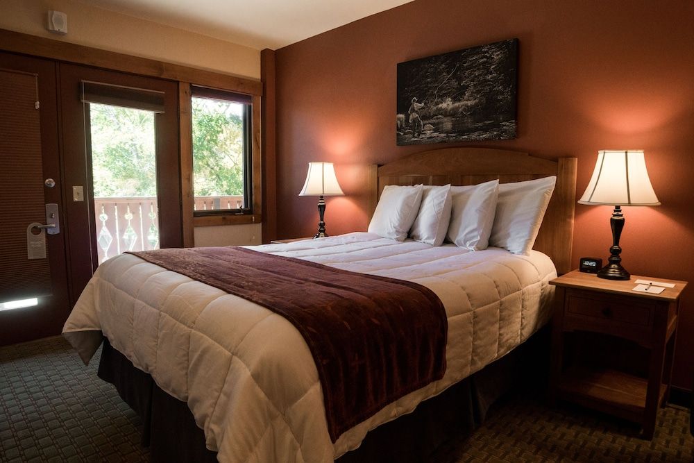 Silver Moon Inn Standard Room, 1 Queen Bed (Not Pet Friendly) 3