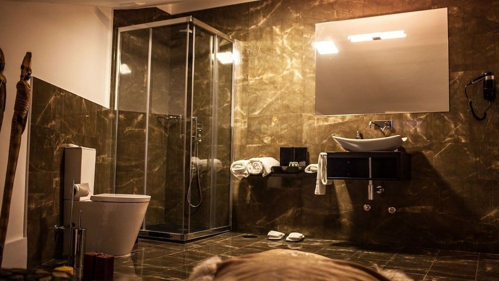 Oporto Loft Deluxe Double Room 4