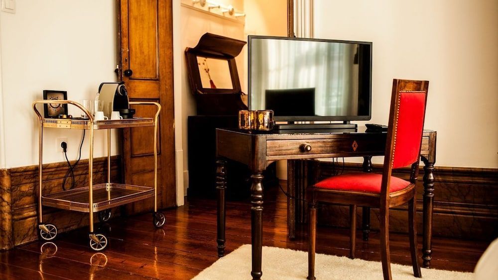 Oporto Loft Deluxe Double Room 6