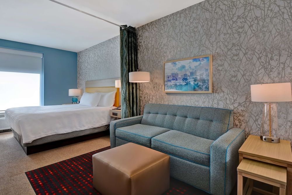 Standard Studio Suite, 1 King Bed, Non Smoking