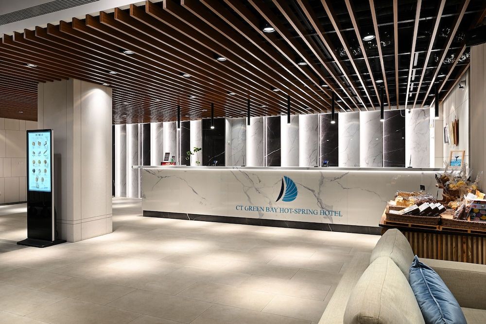 undefined CT Green Bay Hot-Spring Hotel 4