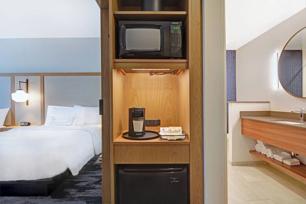Room, 2 Queen Beds, Non Smoking (Hearing Accessible)