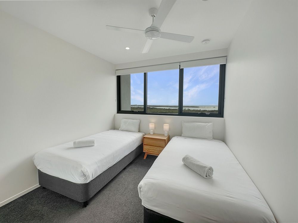 Direct Collective - Rhythm on Beach Penthouse, 3 Bedrooms 2