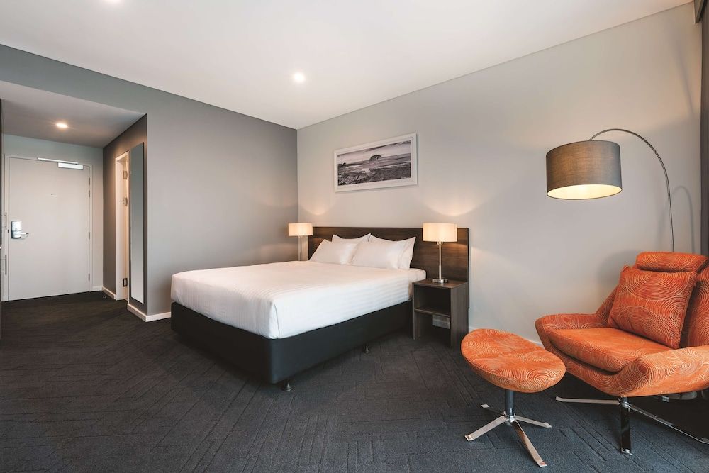 Vibe Hotel Subiaco Perth Standard Room 2