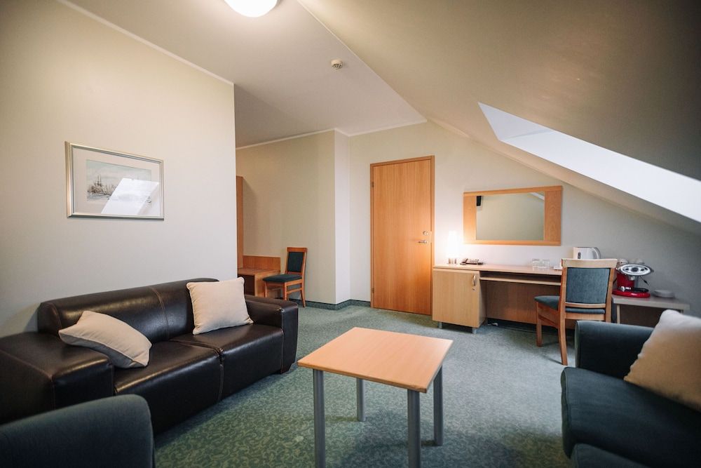 Rixwell Viru Square Hotel Tallinn Two room Suite with SPA bath 8