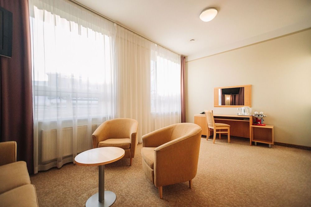 Rixwell Viru Square Hotel Tallinn Two room Suite with SPA bath 9