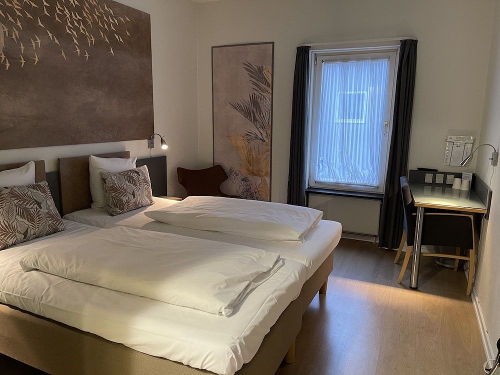 City Hotel Nattergalen Dobbeltværelse med mulighed for 1 ekstra opredning 2