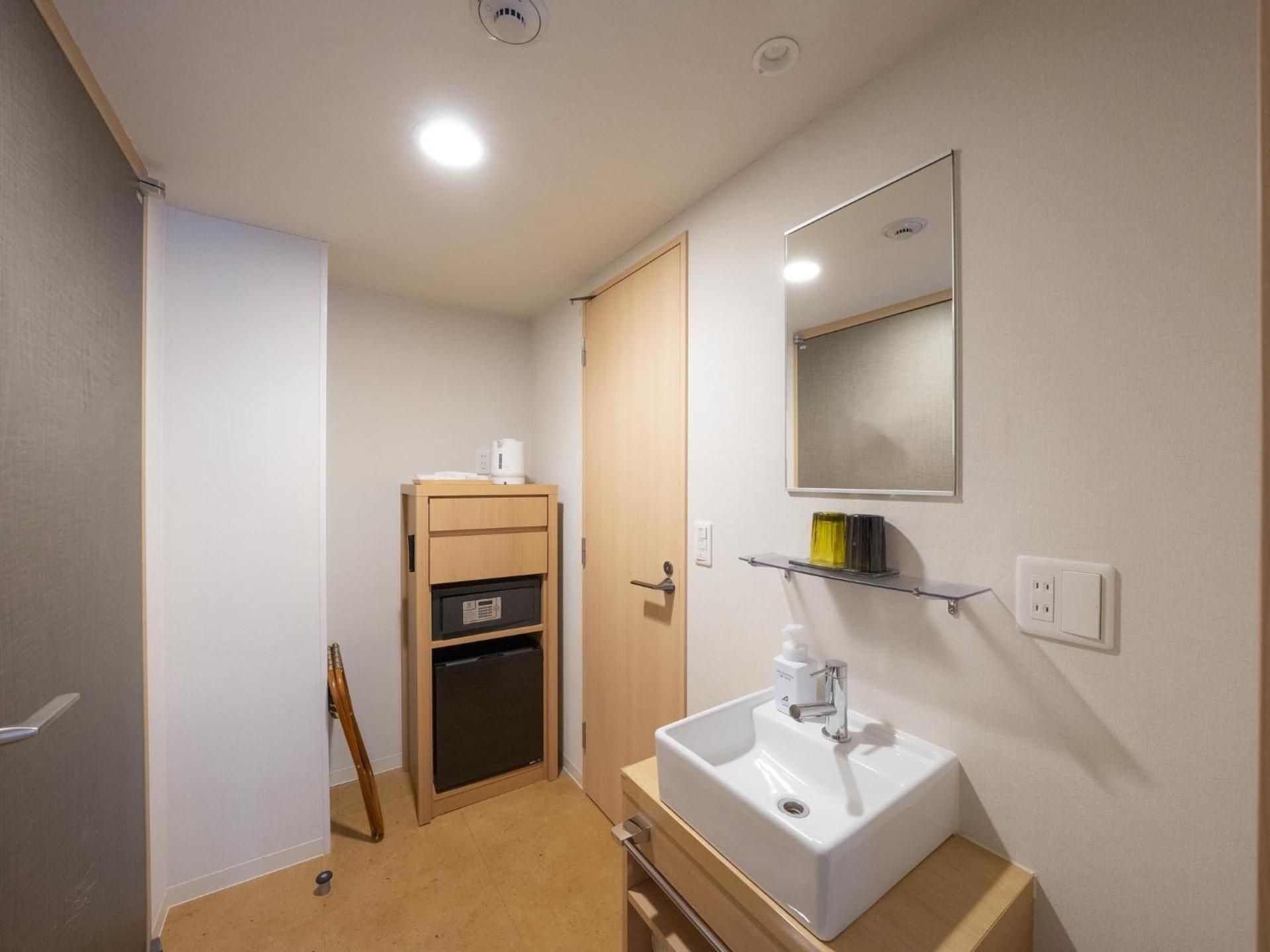 Hotel SUI Kyoto Kiyomizu Economy Twin Room 3