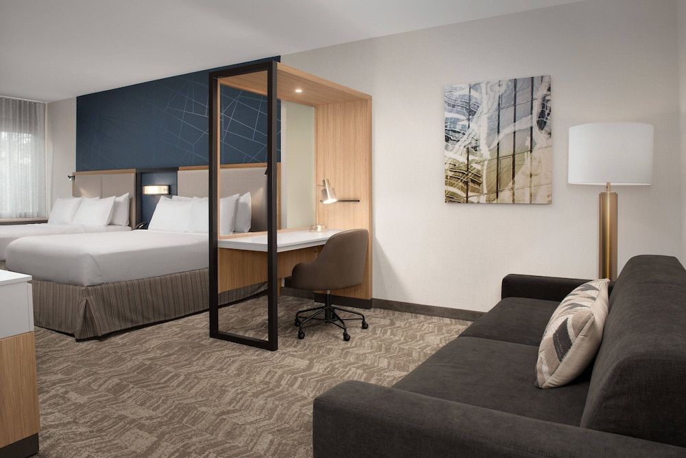 Studio Suite (Mobility Accessible, Tub)